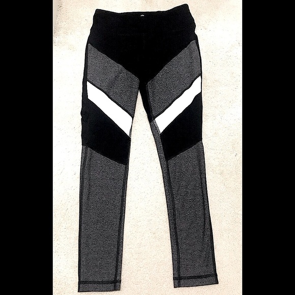 🆕🔥REFLEX 90 DEGREES VERY CUTE LEGGINGS/STYLISH&VERY SOFT!! NWOT!! - Picture 3 of 10
